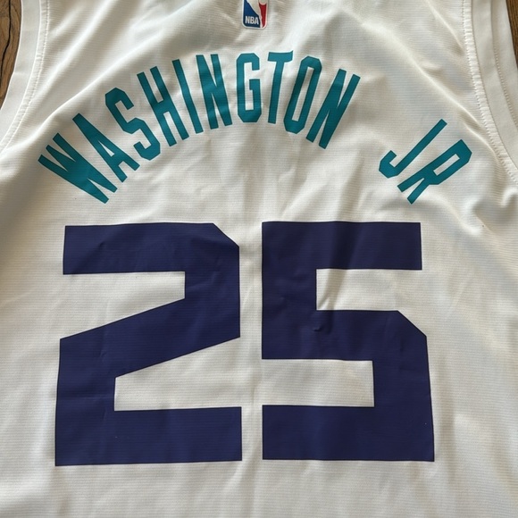 Charlotte Hornets PJ Washington Jr. Fanatics Size XL - Picture 9 of 9